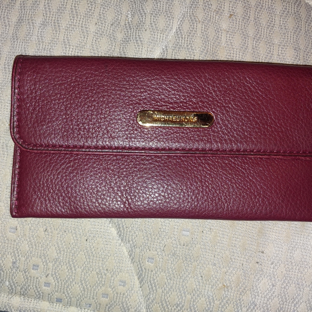 Michael kors wallet